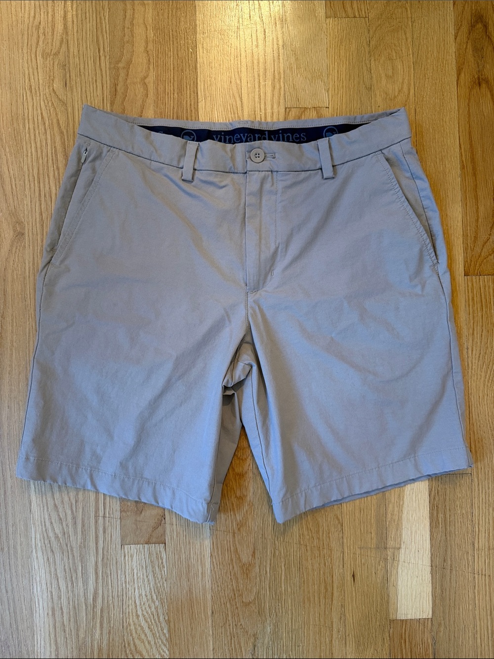 Vineyard Vines On The Go Khaki Flat Front Stretch Shorts